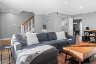 Photo #6: ML82027436 Listing 