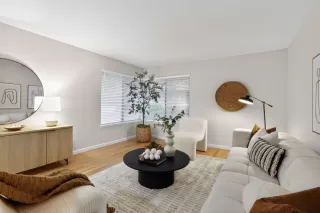 Photo #5: ML82027460 Listing