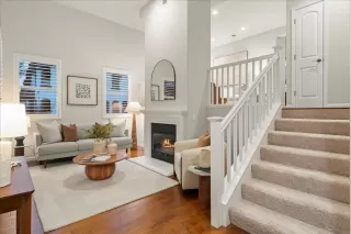 Photo #5: ML82027474 Listing