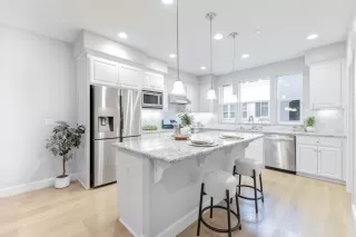 Photo #5: ML82027475 Listing