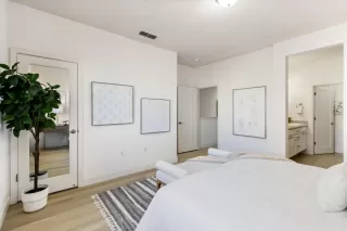 Photo #4: ML82027523 Listing