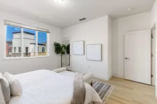 Photo #5: ML82027523 Listing