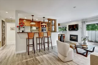 Photo #6: ML82027528 Listing 