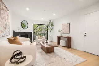 Photo #2: ML82027640 Listing 