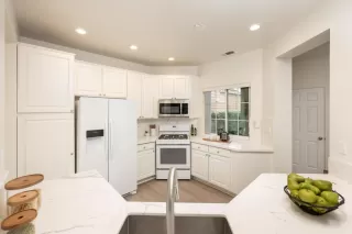 Photo #3: ML82027649 Listing 