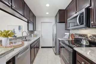 Photo #4: ML82027753 Listing