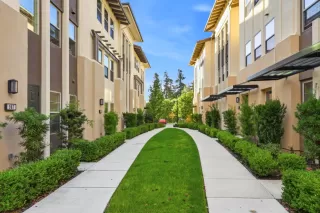 More Details about MLS # ML82027760 : 975 CASSIA PL