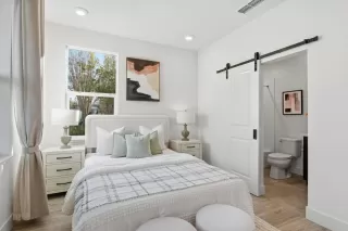 Photo #4: ML82027786 Listing 