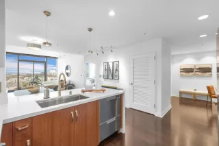 Photo #5: ML82027812 Listing 