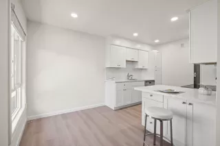 Photo #2: ML82027869 Listing 