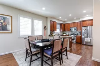 Photo #6: ML82027879 Listing