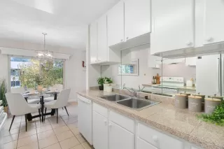 Photo #5: ML82027913 Listing 