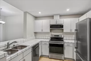 Photo #6: ML82027916 Listing