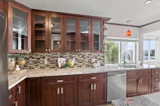 Photo #6: ML82028009 Listing 