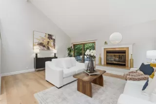 Photo #3: ML82028016 Listing 