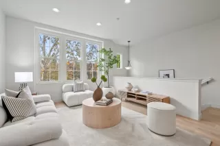 Photo #5: ML82028060 Listing 