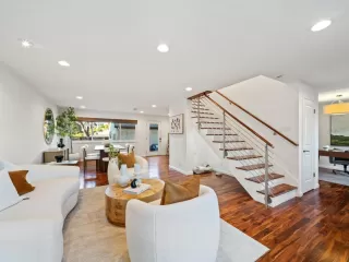 Photo #3: ML82028083 Listing