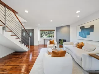 Photo #4: ML82028083 Listing