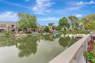 Photo #2: ML82028093 Listing 