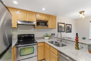 Photo #6: ML82028105 Listing 