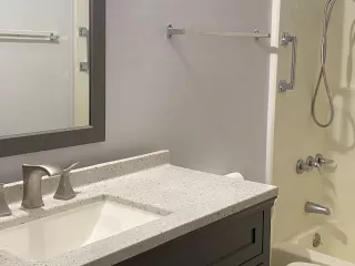 Photo #5: ML82028150 Listing