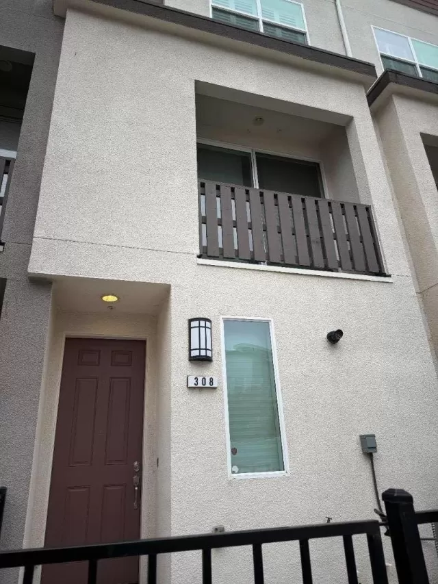 MLS: ML82028333 Condo For Sale