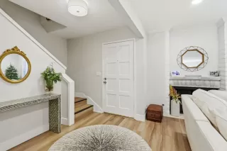 Photo #5: ML82028341 Listing 