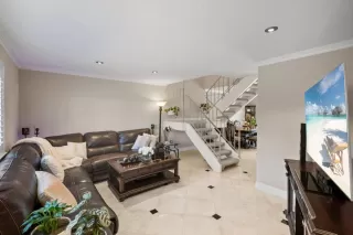 Photo #3: ML82028367 Listing