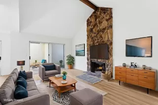 Photo #4: ML82028424 Listing