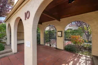 Photo #5: ML82028454 Listing