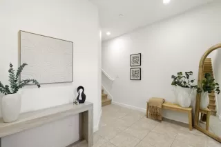 Photo #4: ML82028506 Listing 