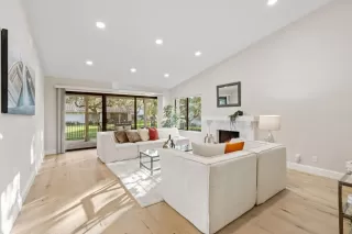 Photo #6: ML82028517 Listing