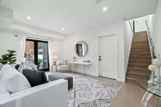 Photo #6: ML82028520 Listing