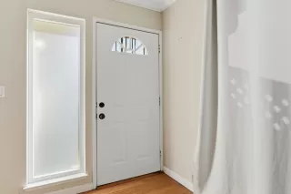 Photo #5: ML82028552 Listing 