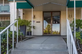 Photo #4: ML82028600 Listing