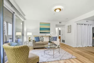 Photo #5: ML82028639 Listing