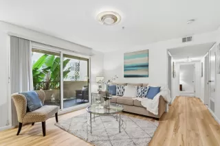 Photo #6: ML82028639 Listing