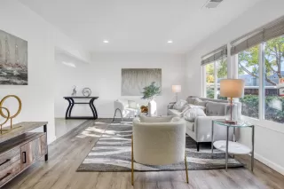 Photo #2: ML82028682 Listing 