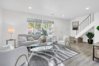 Photo #3: ML82028682 Listing 