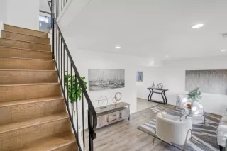 Photo #5: ML82028682 Listing 