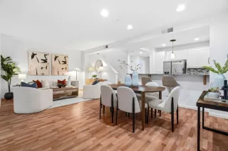 Photo #2: ML82028777 Listing 