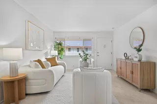 Photo #3: ML82028807 Listing 