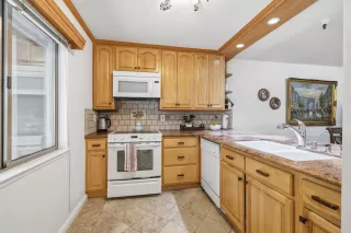 Photo #5: ML82028812 Listing 