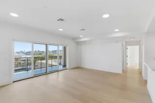 Photo #5: ML82028883 Listing