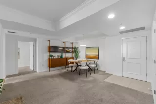 Photo #5: ML82028911 Listing 