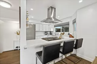 Photo #6: ML82029054 Listing