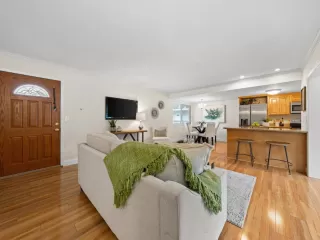 Photo #2: ML82029064 Listing 