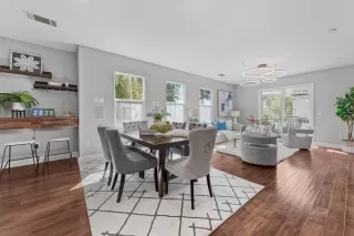 Photo #3: ML82029116 Listing 