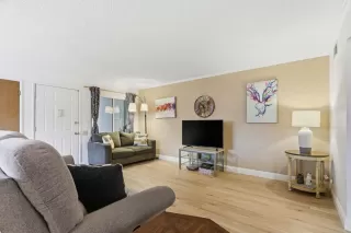 Photo #5: ML82029135 Listing