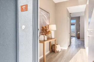 Photo #6: ML82029330 Listing